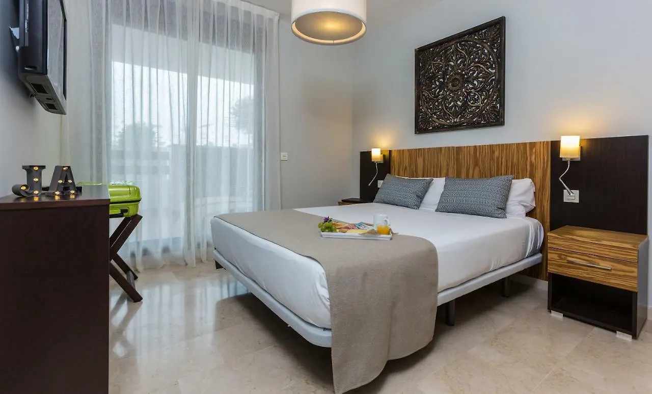 **** アパートホテル Ona Valle Romano Golf & Resort エステポナ スペイン